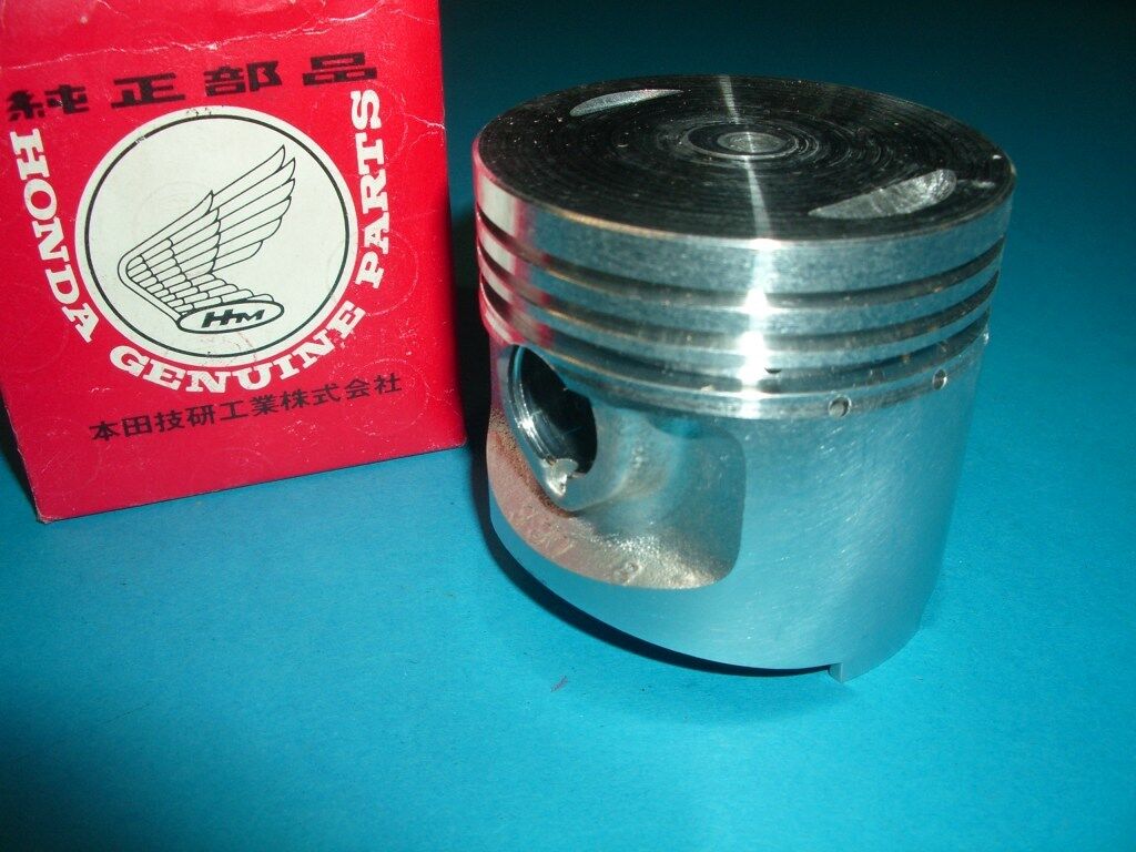 Kolben _ Piston _ 1.ÜB _ + 0,25mm _ CB 125 S _ CB125 S1 + S2 _ 13102-330-000