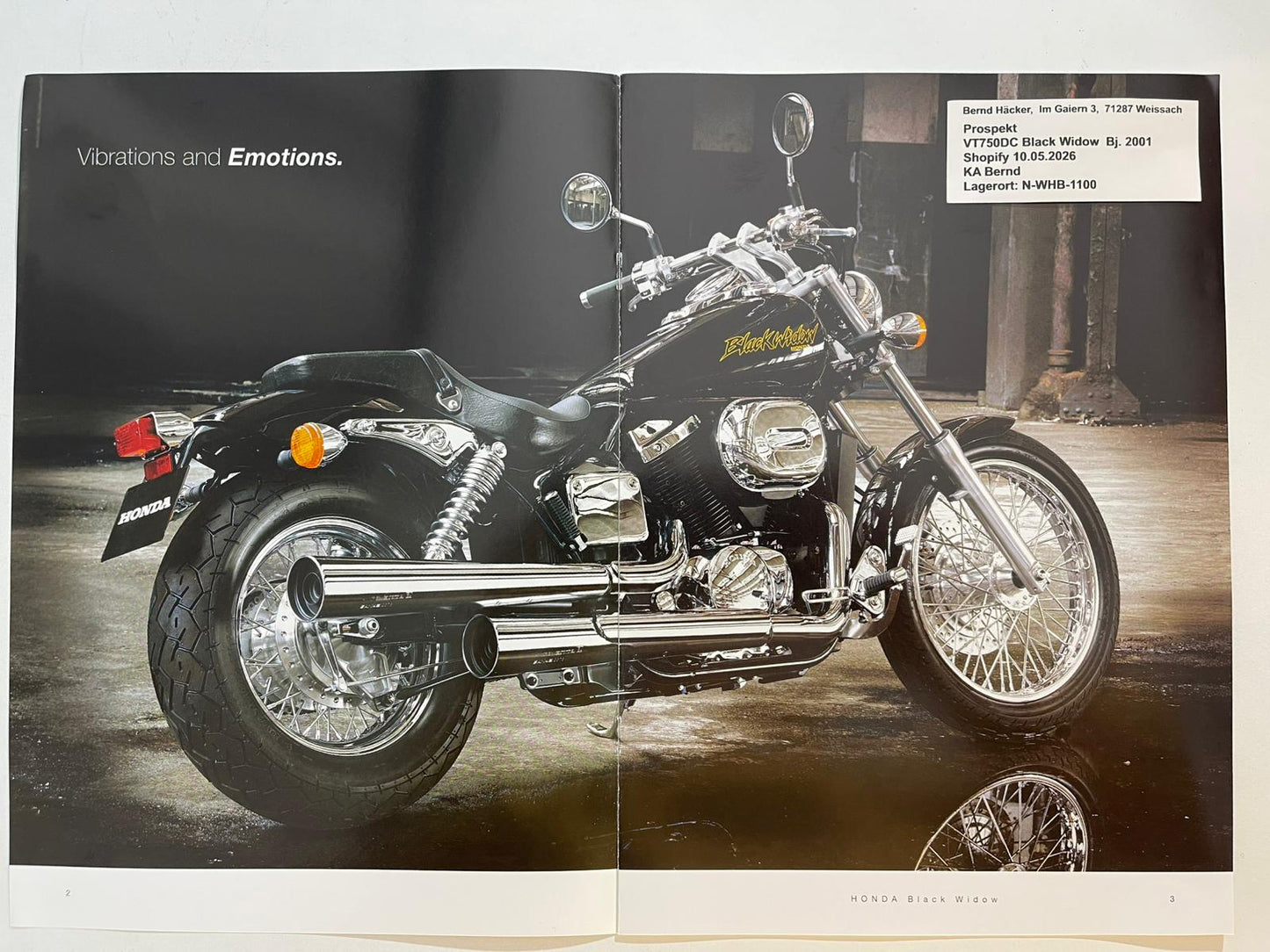 Prospekt Honda VT750DC Black Widow Bj. 2001 + Aufkleber