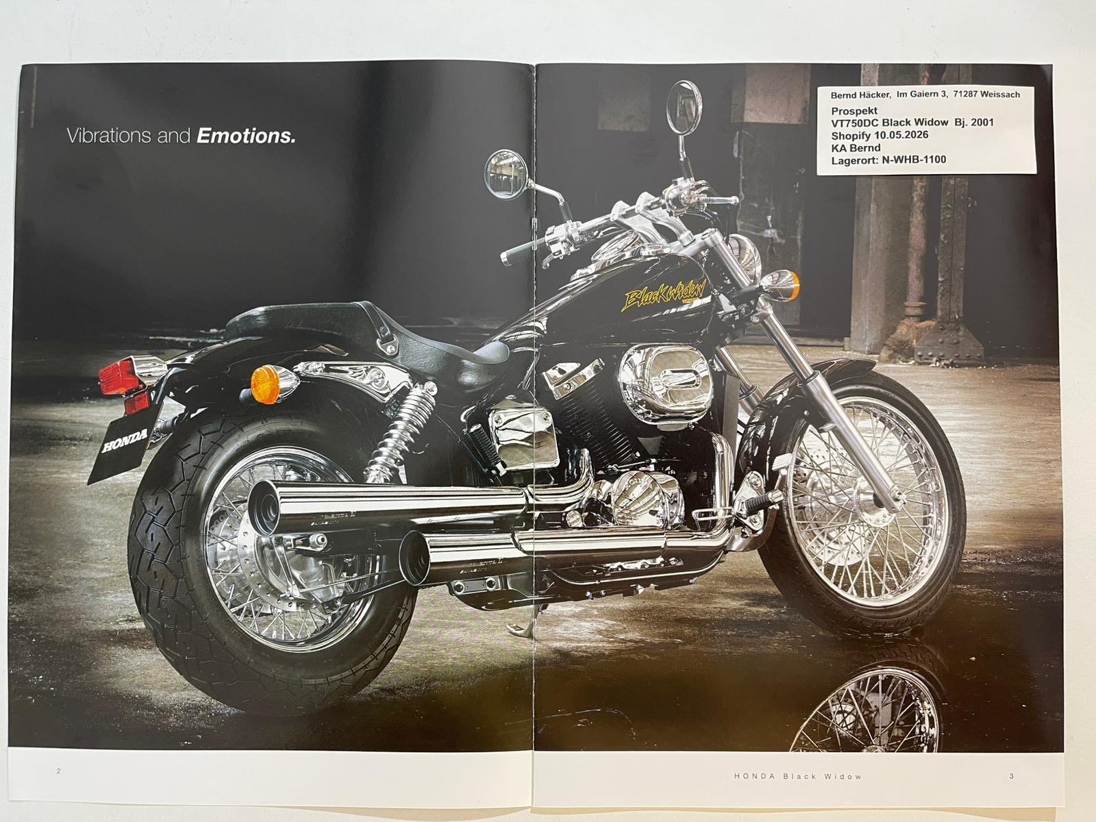 Prospekt Honda VT750DC Black Widow Bj. 2001 + Aufkleber