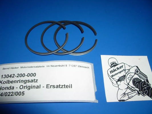Satz Kolbenringe _ RING SET, PISTON _ 3.ÜB _ C90 _ C90 _ 13042-200-000