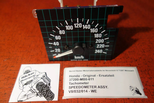Tachometer _ SPEEDOMETER ASSY _ VF 750 S  Sabre_ Bj. 1982 - 1984_  37200-MB0-611