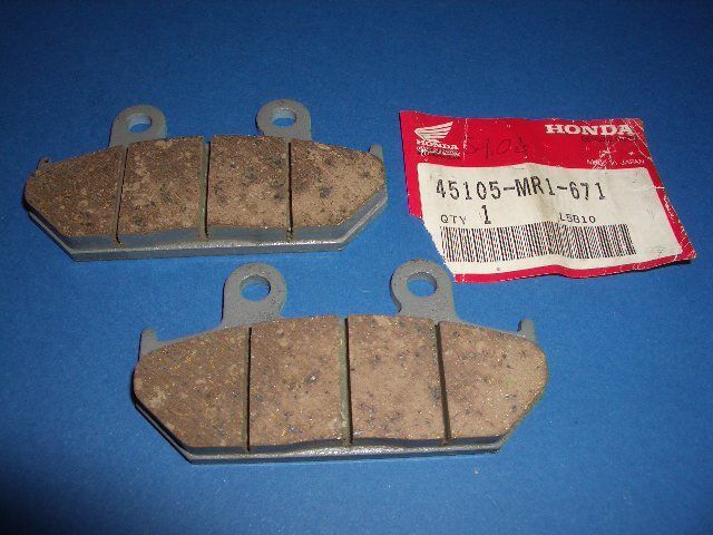 Brake pads set _ front _ NOS _ VT 600 C _ PC21 _ 1988 - 1992 _ 45105-MR1-671