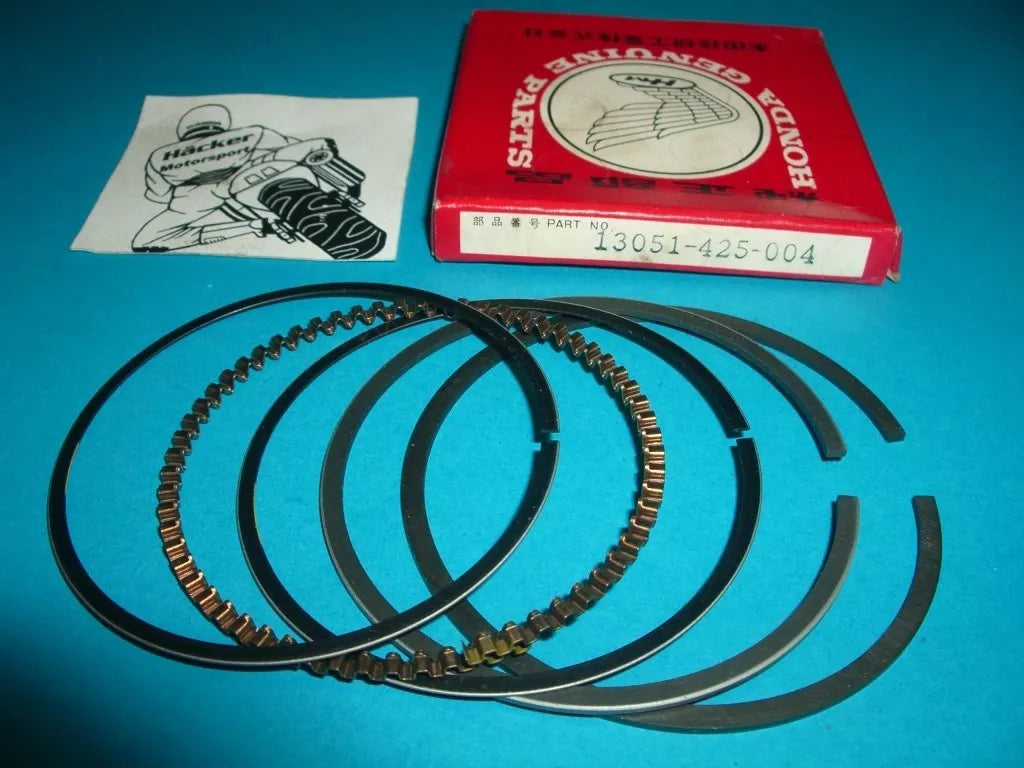 Satz Kolbenringe _ + 1,00 mm_ 4.ÜB _ CB 750 K _ CB750 K _ RC01 _ 13051-425-004